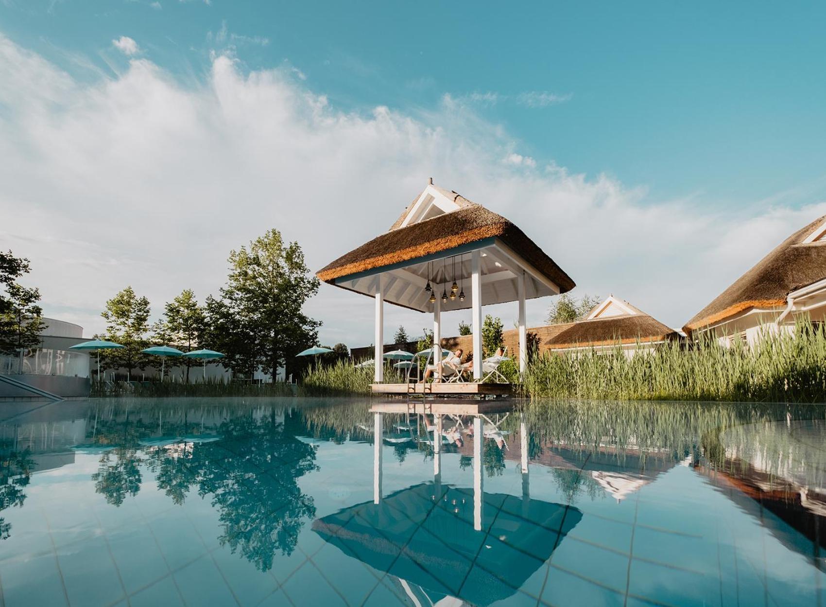 Spa Resort Geinberg Exterior photo